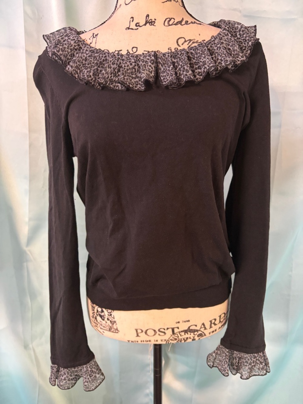 August Silk Black Long Sleeve Silk Blend T-Shirt w/ Leopard Print Ruffles Sz L